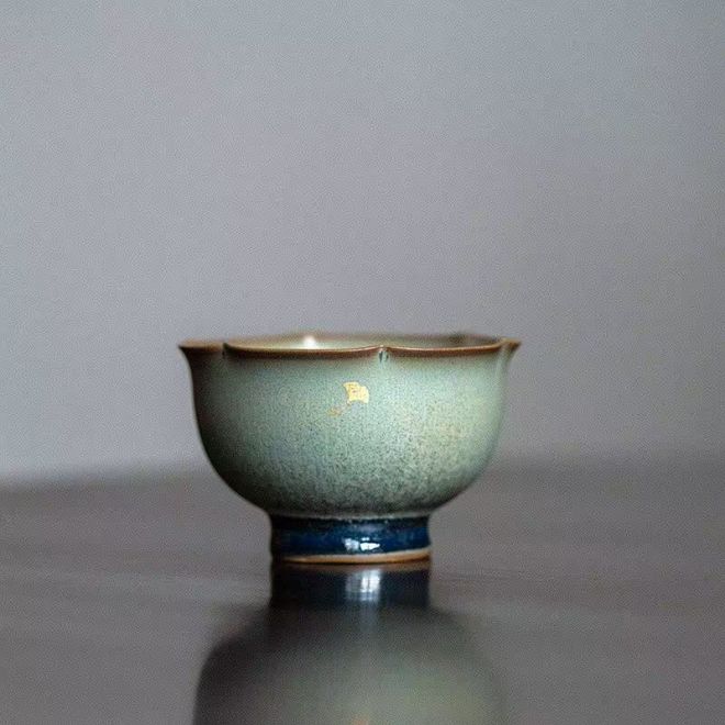 Characteristics of household ceramic tea cups