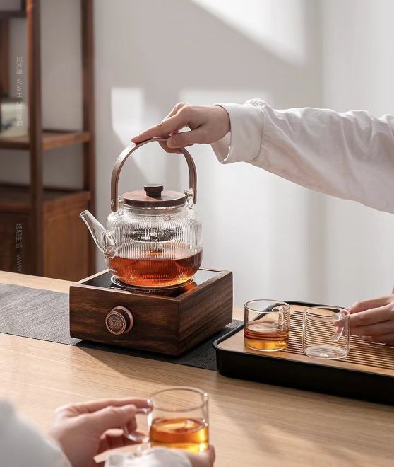 The difference between ordinary and high borosilicate glass teapots